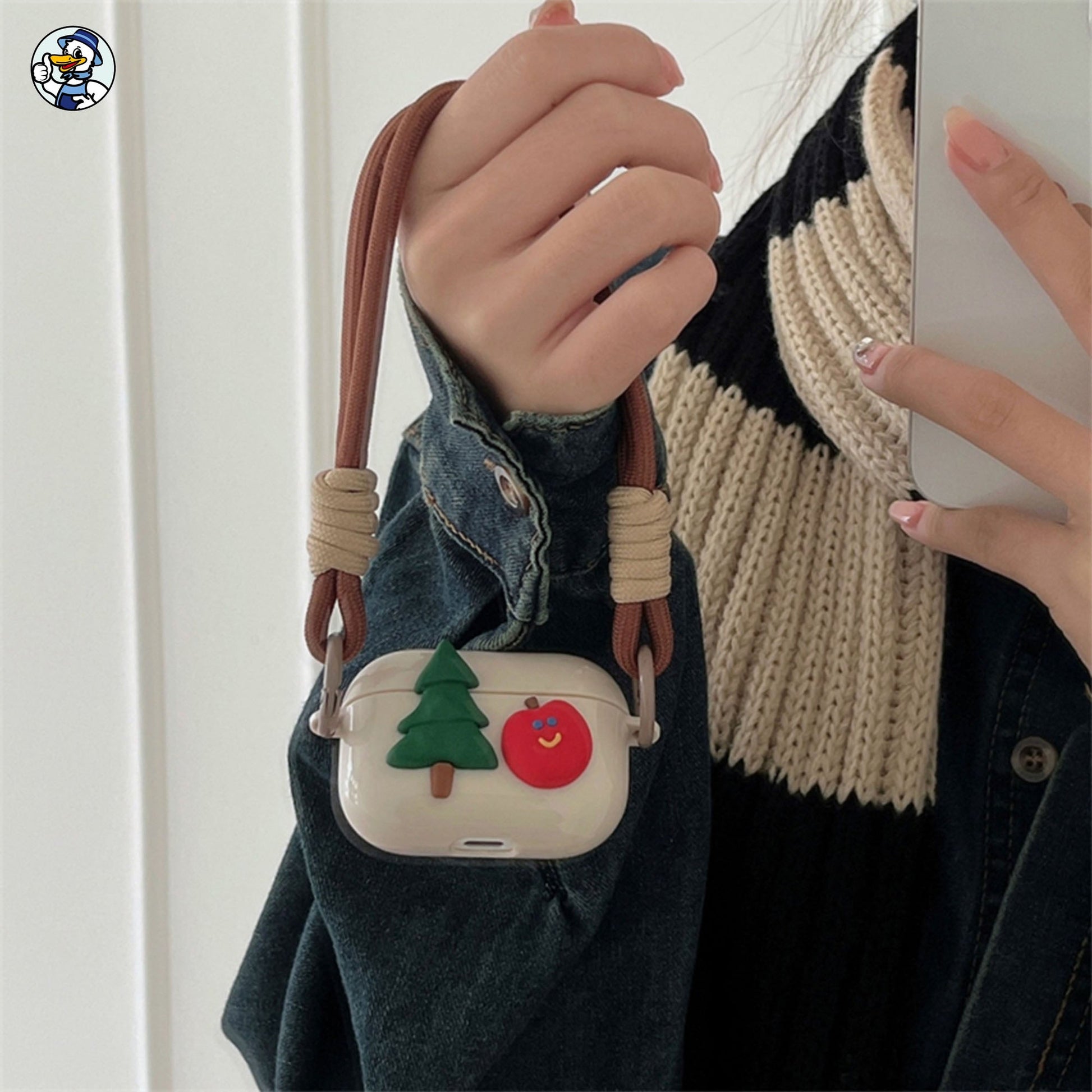 Festive Christmas AirPods Case – Perfect for AirPods 3 & AirPods Pro | Holiday Tech Gift - cleenova